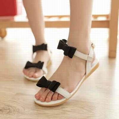 chaussures hallux valgus femme
